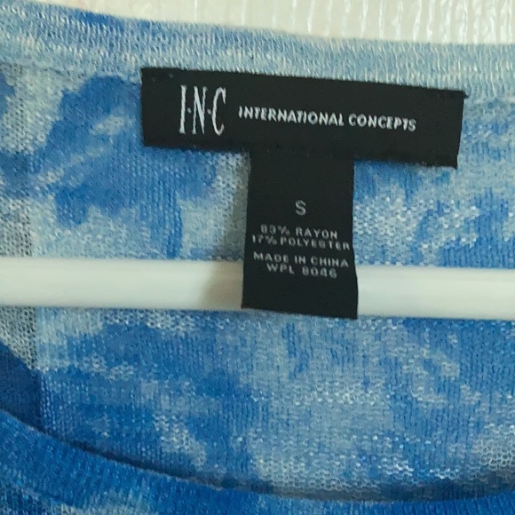 INC blue floral sheer top size S - Picture 2 of 3
